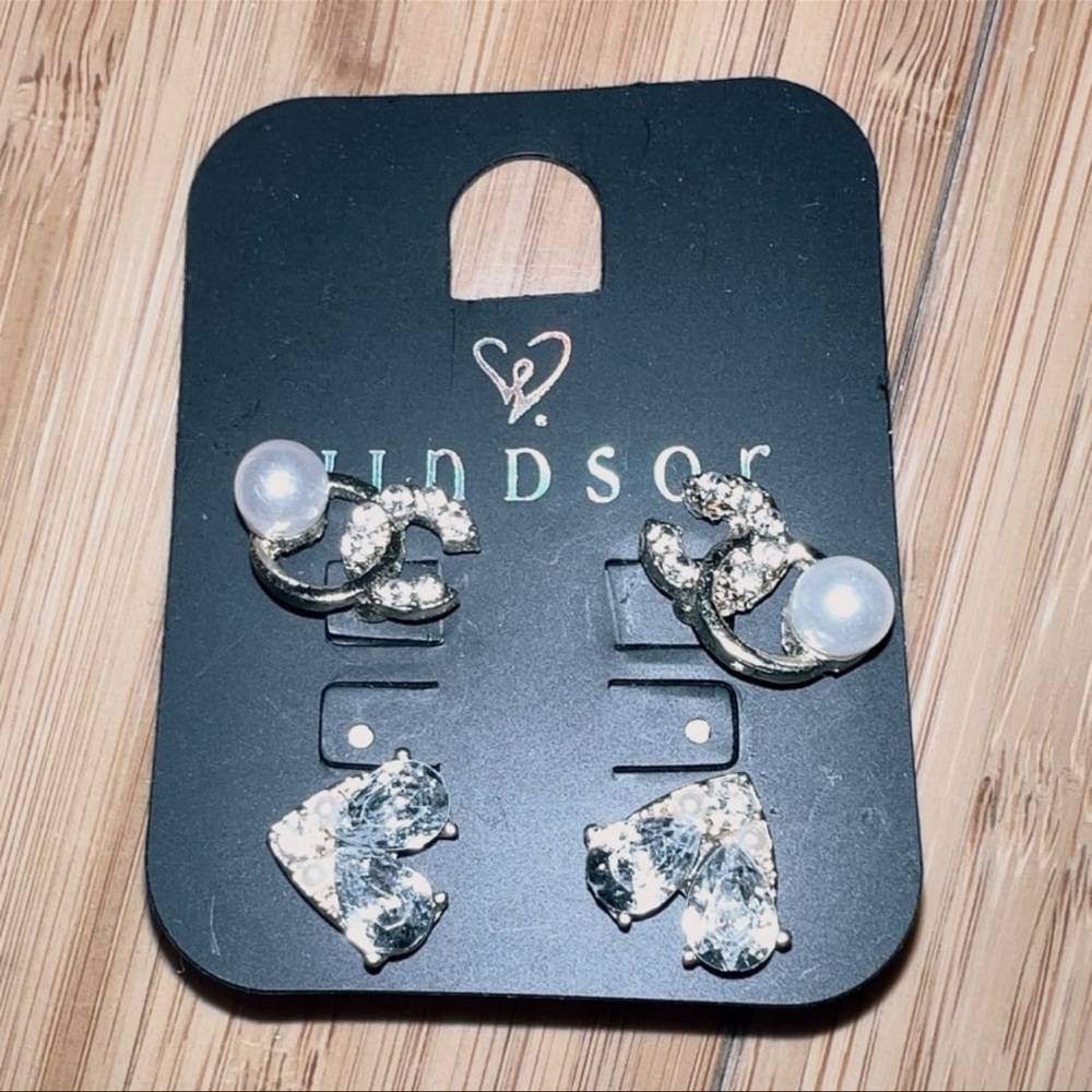 Windsor Silver and White Earrings Set